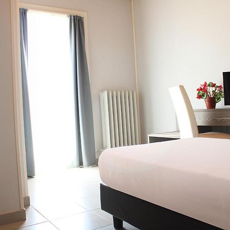 Hotel Savoia Poggio Rusco Exteriör bild